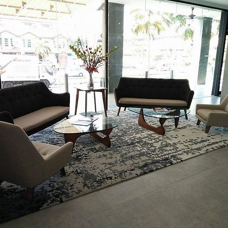 Alora Hotel Penang ペナン エクステリア 写真