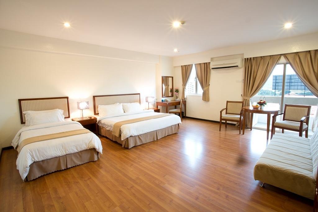 Alora Hotel Penang ペナン エクステリア 写真