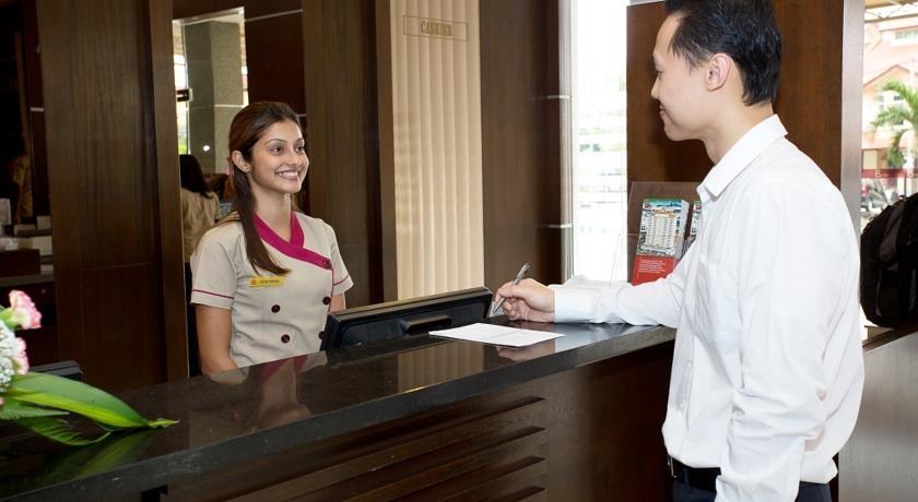 Alora Hotel Penang ペナン エクステリア 写真