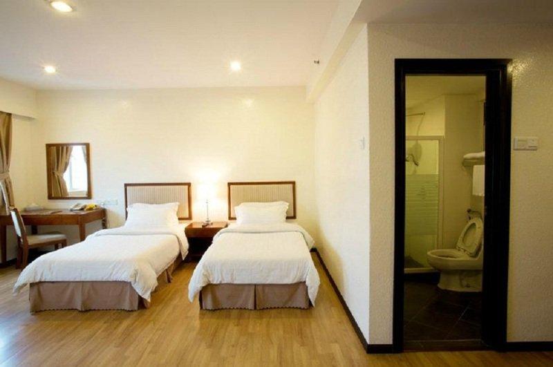 Alora Hotel Penang ペナン エクステリア 写真